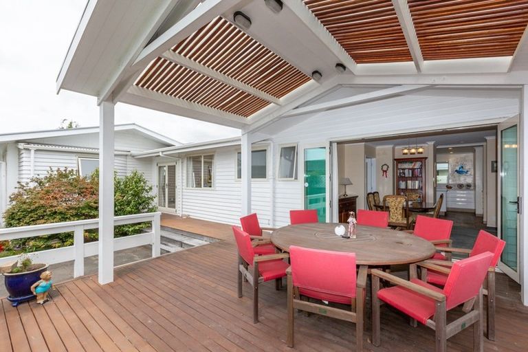 Photo of property in 2 Balmoral Street, Taradale, Napier, 4112