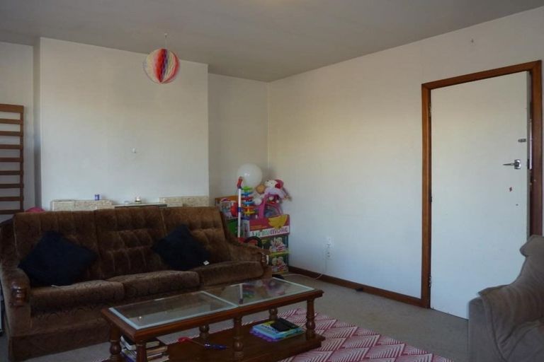 Photo of property in 2/13 Nelson Street, Riccarton, Christchurch, 8011