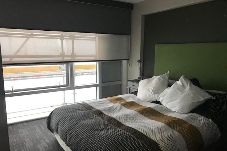 Photo of property in St Pauls Apartments, 93/43u Mulgrave Street, Thorndon, Wellington, 6011