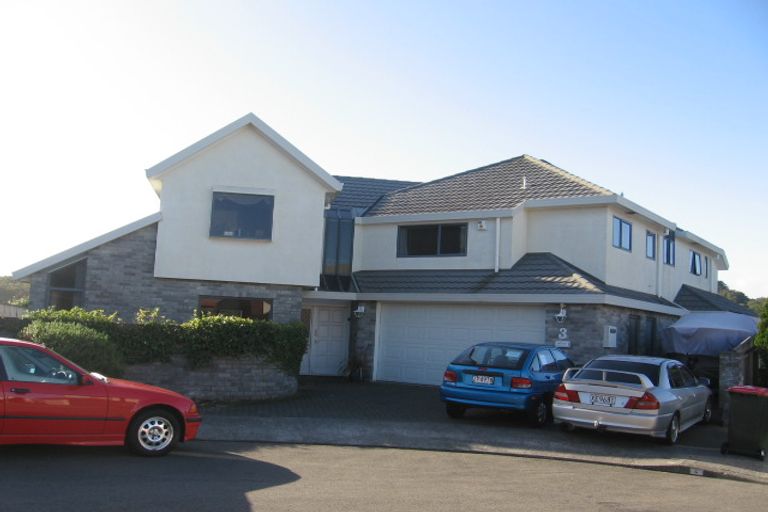 Photo of property in 3 Ashfield Grove, Churton Park, Wellington, 6037