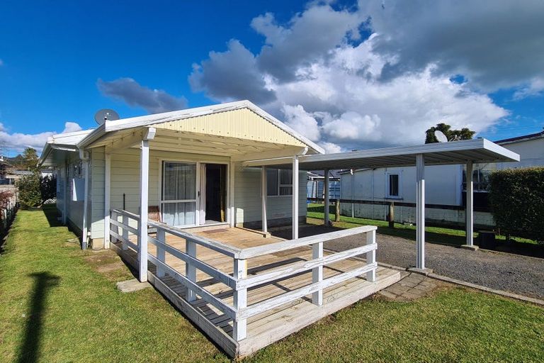 Photo of property in 36 Watt Street, Coromandel, 3506