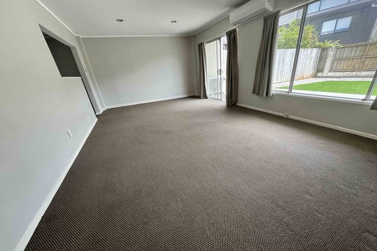 Photo of property in 2/14 Swan Crescent, Pakuranga, Auckland, 2010