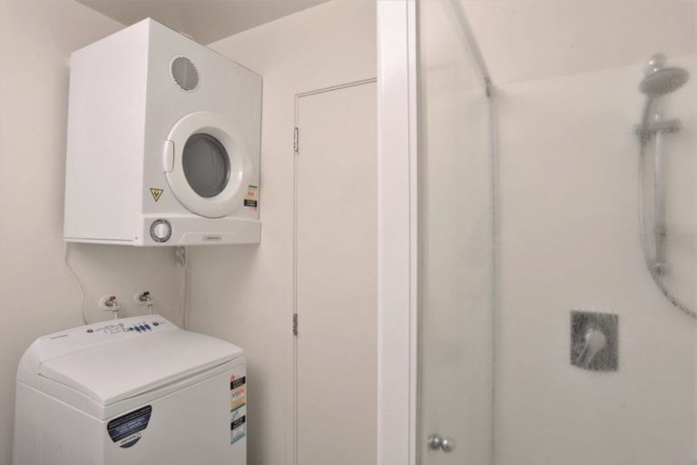 Photo of property in Royal Court Apartments, 1193unit Hinemoa Street, Rotorua, 3010