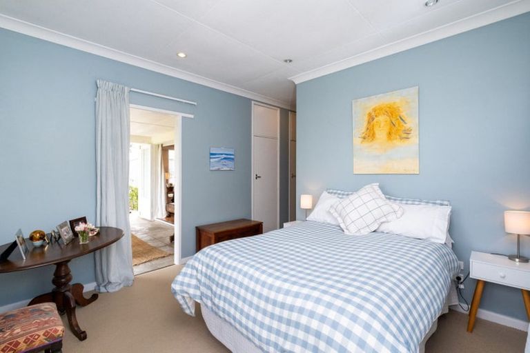 Photo of property in 14 Tauroa Road, Havelock North, 4130