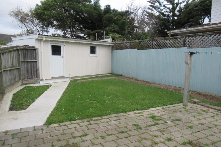 Photo of property in 25 Percy Cameron Street, Avalon, Lower Hutt, 5011