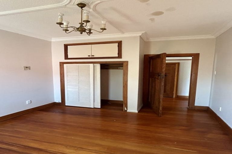 Photo of property in 28 Burrows Avenue, Karori, Wellington, 6012