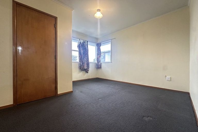 Photo of property in 3 Manapouri Place, Pakuranga Heights, Auckland, 2010