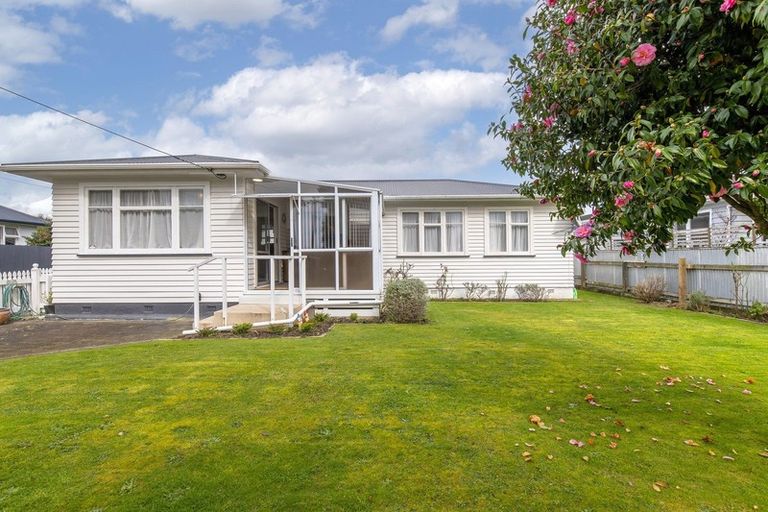 Photo of property in 9 Duke Street, Levin, 5510