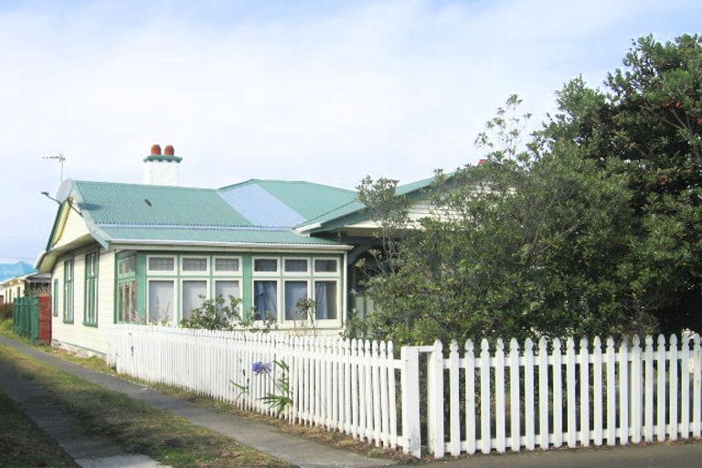 Photo of property in 85a Freyberg Street, Lyall Bay, Wellington, 6022