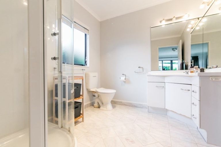 Photo of property in 40 Pukekura Place, Taradale, Napier, 4112