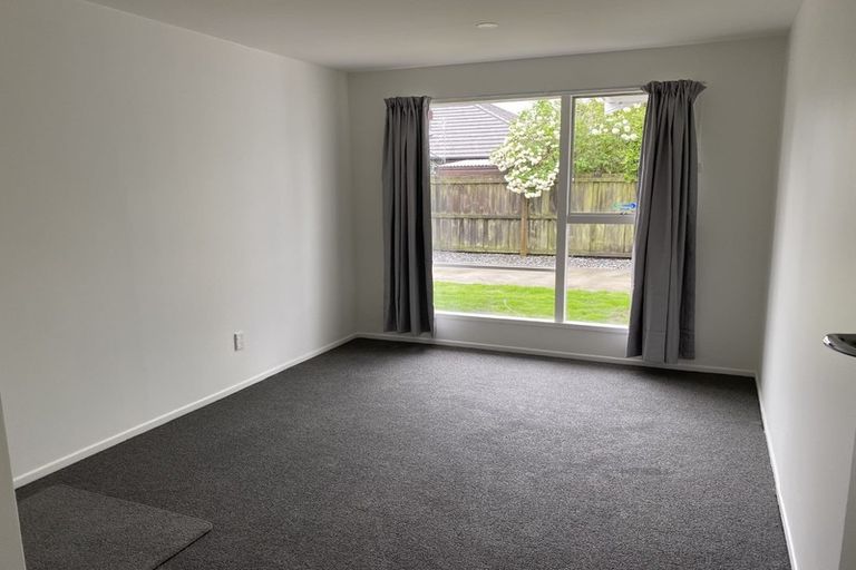 Photo of property in 38 Lamorna Road, Parklands, Christchurch, 8083