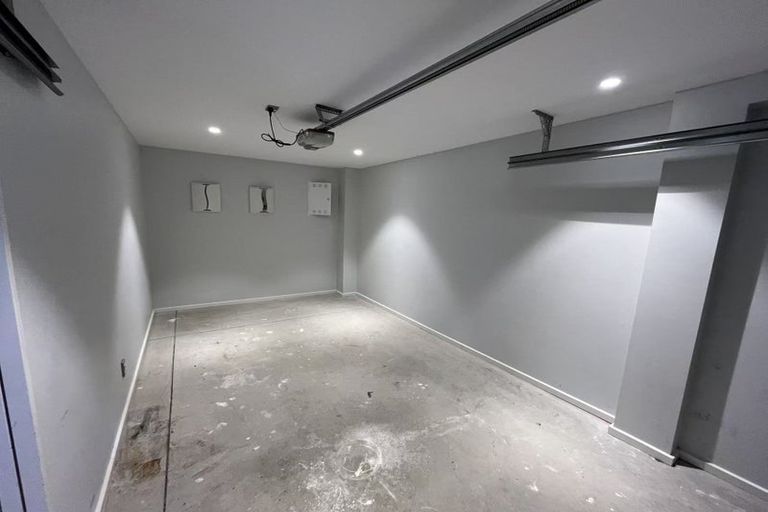 Photo of property in 87 Bordeaux Parade, Te Atatu South, Auckland, 0610