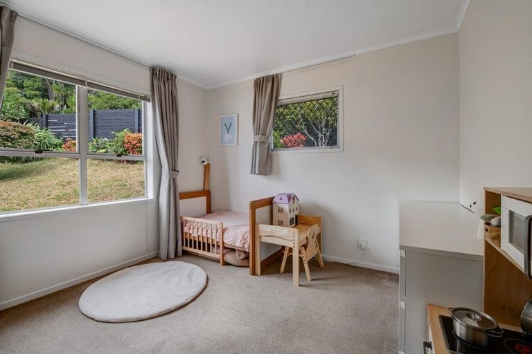 Photo of property in 9 Bryers Place, Bayview, Auckland, 0629