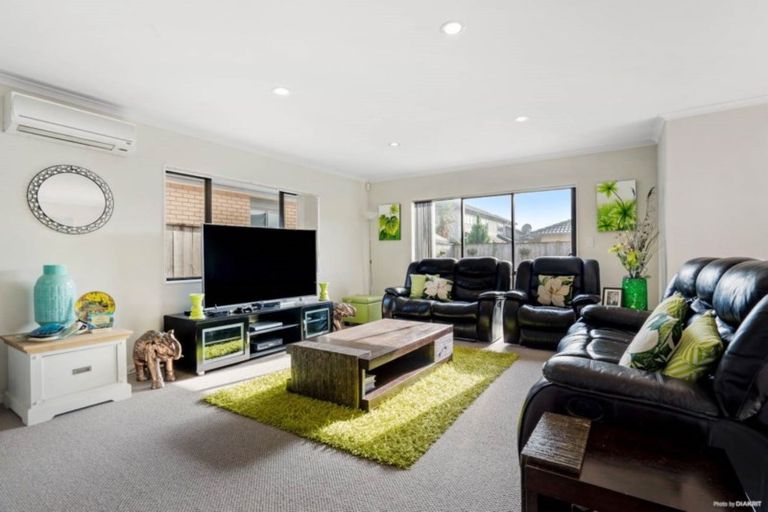 Photo of property in 30 Clady Drive, Flat Bush, Auckland, 2019