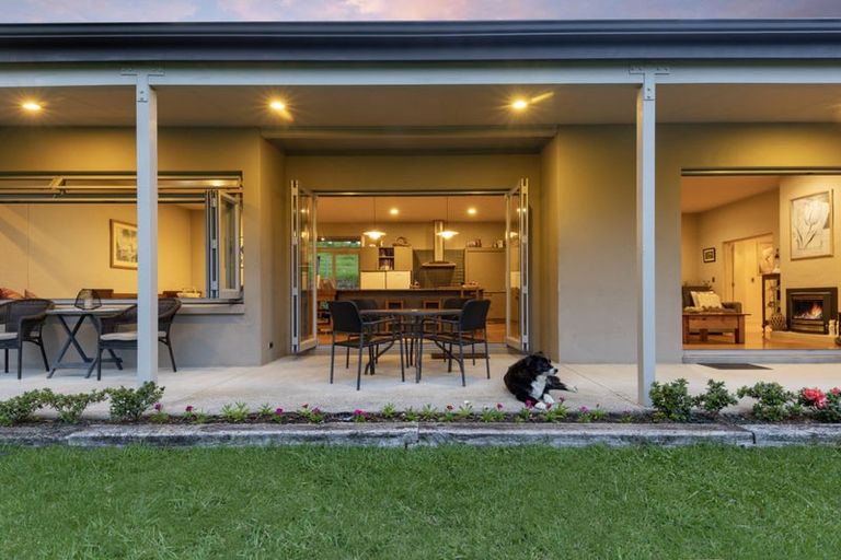 Photo of property in 589 Inland Road, Helensville, 0875
