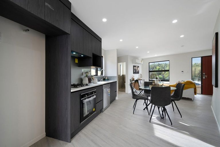 Photo of property in 13a Sarona Avenue, Glen Eden, Auckland, 0602