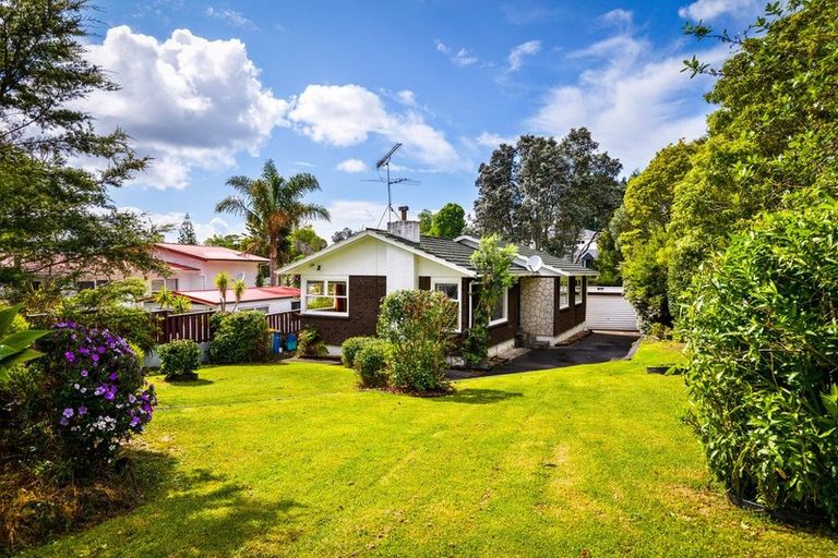 Photo of property in 73 Hilling Street, Titirangi, Auckland, 0604