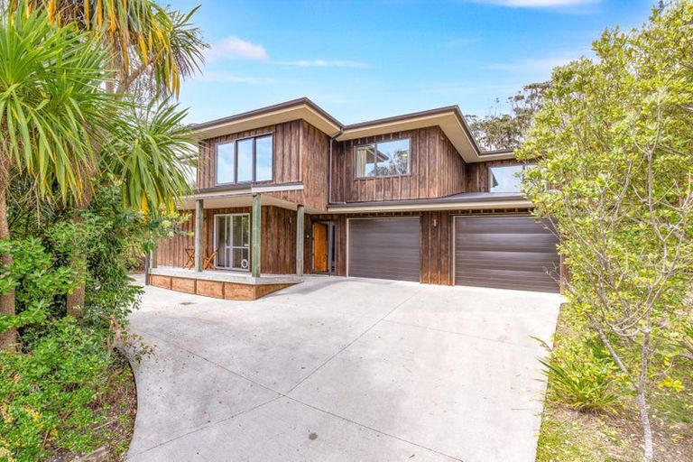 Photo of property in 27 Fidelis Avenue, Snells Beach, 0920