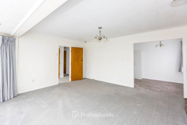 Photo of property in 35 Mountbatten Grove, Clouston Park, Upper Hutt, 5018