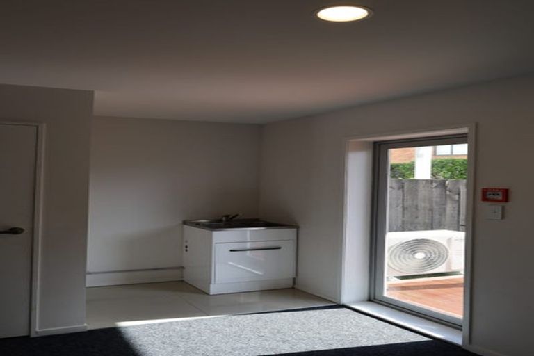 Photo of property in 60 Niu Lane, Te Atatu South, Auckland, 0610