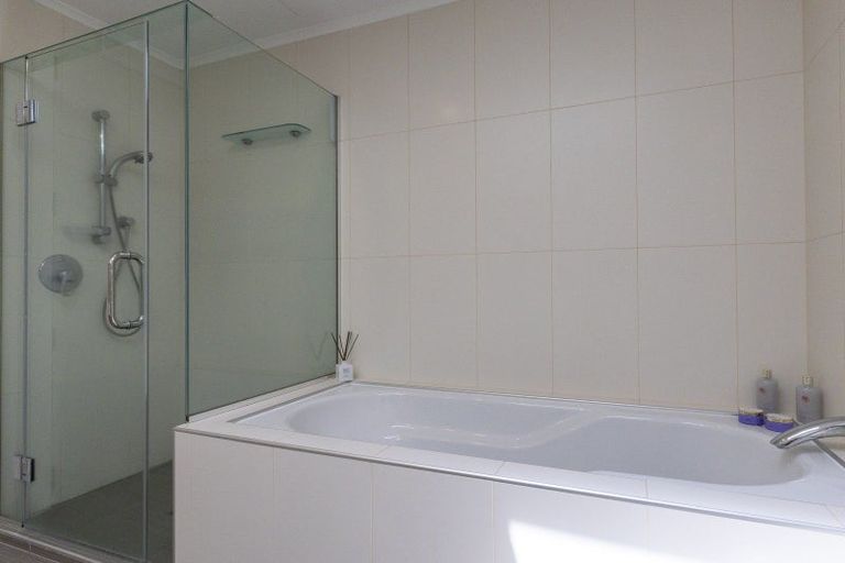 Photo of property in 88 Lake Terrace, Taupo, 3330