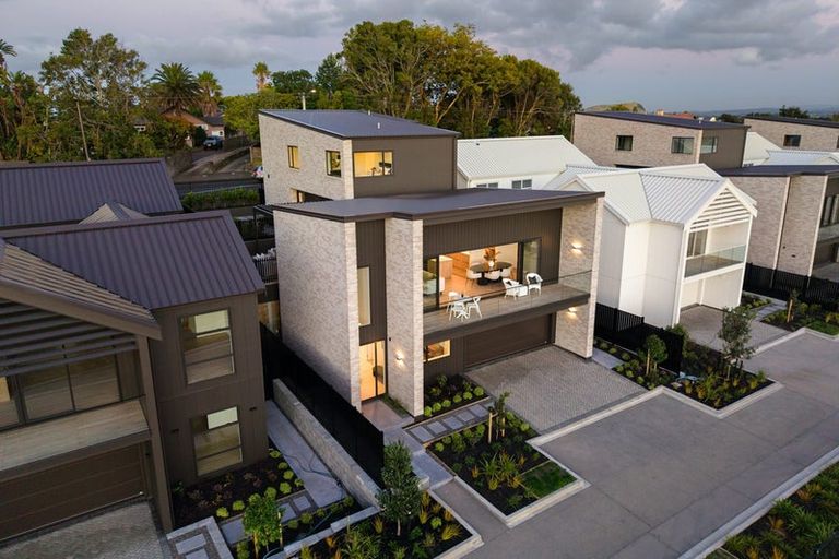 Photo of property in 57 Ladies Mile, Manly, Whangaparaoa, 0930