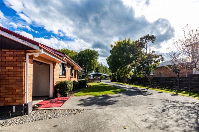 Photo of property in 105 Great North Road, Winton, 9720