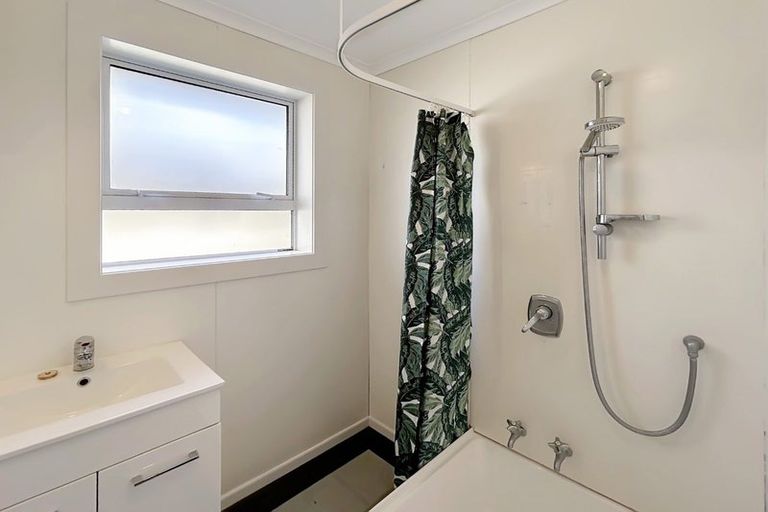 Photo of property in 73 Park Street, Winton, 9720