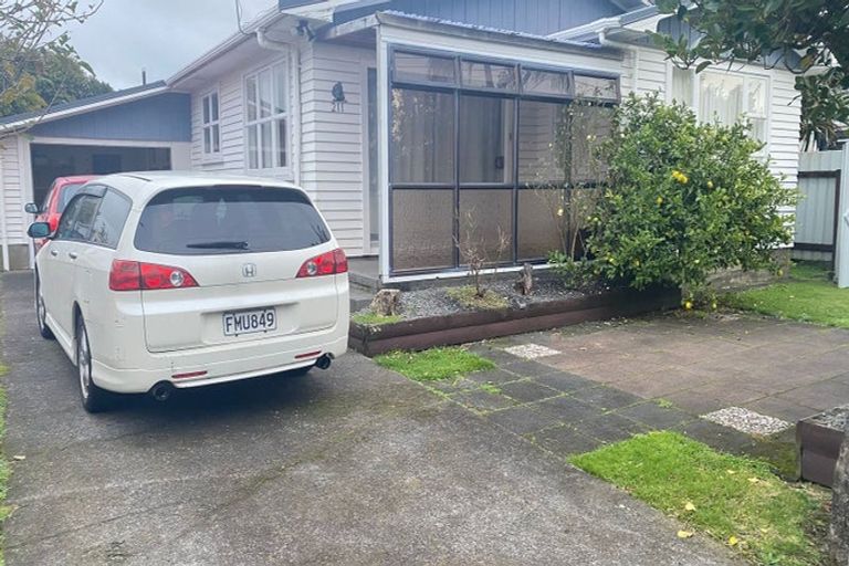 Photo of property in 211 Omata Road, Spotswood, New Plymouth, 4310