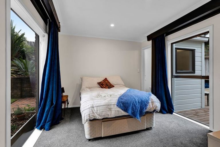 Photo of property in 10 Hood Place, Spotswood, New Plymouth, 4310