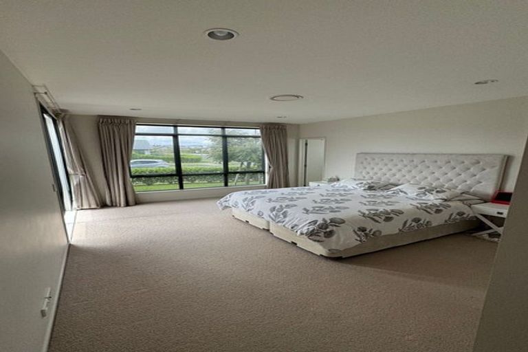Photo of property in 2 Kabardin Street, Karaka, Papakura, 2113