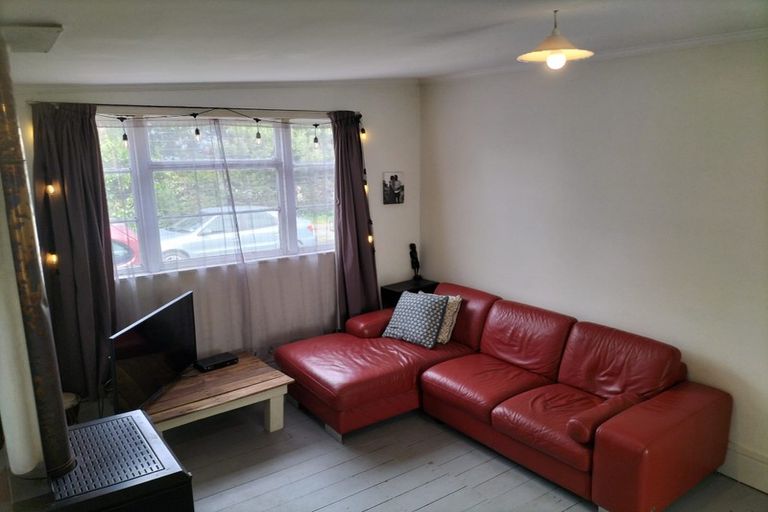 Photo of property in 161 Queen Street, Westport, 7825