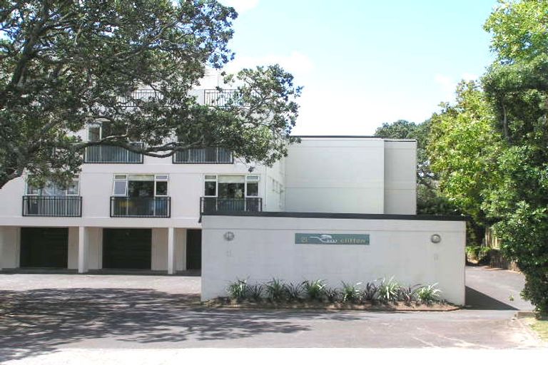 Photo of property in 10/21 Clifton Road, Hauraki, Auckland, 0622