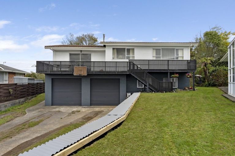 Photo of property in 1 Tybalt Street, Stratford, 4332