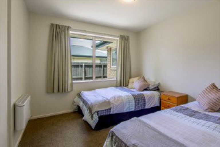 Photo of property in 26 Maple Place, Rangiora, 7400