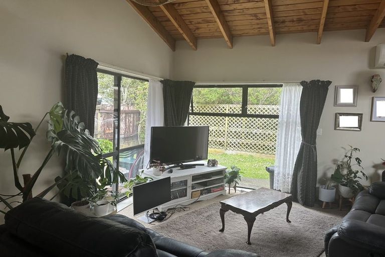 Photo of property in 20f2 Rotoiti Street, Johnsonville, Wellington, 6037