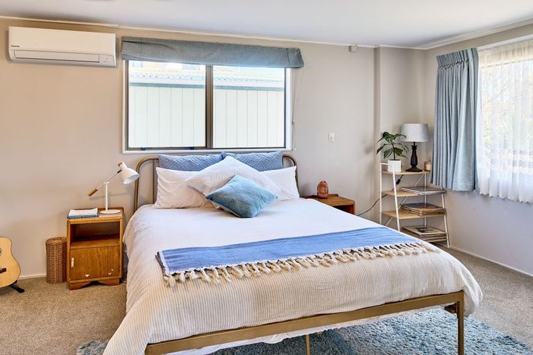 Photo of property in 33 Clipper Street, Titahi Bay, Porirua, 5022