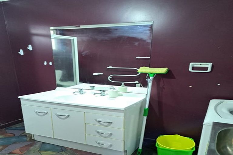 Photo of property in 131 Queen Street, North Dunedin, Dunedin, 9016