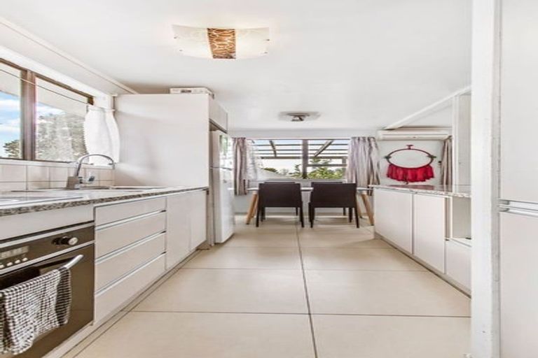 Photo of property in 2/63 John Walker Drive, Manurewa, Auckland, 2102