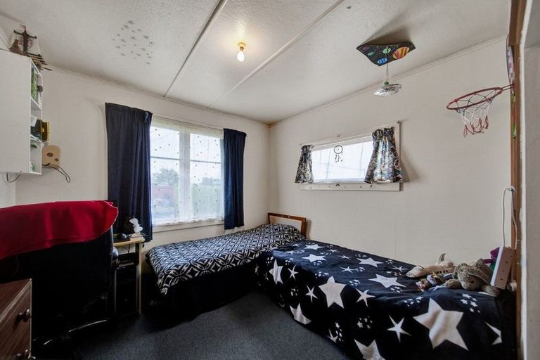 Photo of property in 51 Turuturu Road, Hawera, 4610