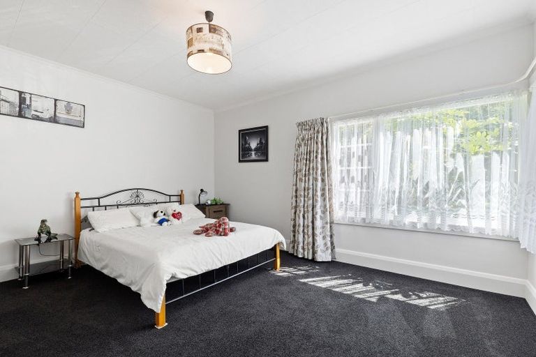 Photo of property in 2/188c Gayhurst Road, Dallington, Christchurch, 8061