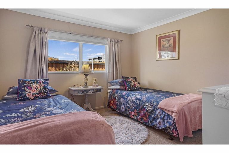 Photo of property in 8 Gerald Beattie Lane, Rangiora, 7400