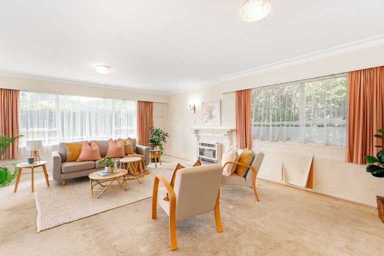 Photo of property in 244b Waiwhetu Road, Waterloo, Lower Hutt, 5011