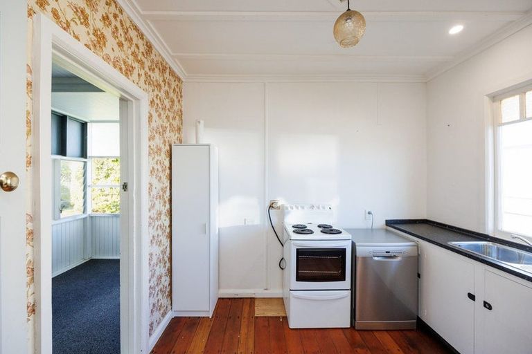 Photo of property in 23 Ross Street, Marton, 4710