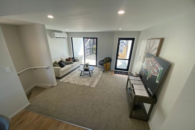 Photo of property in 74 Tukari Lane, Mangere Bridge, Auckland, 2022