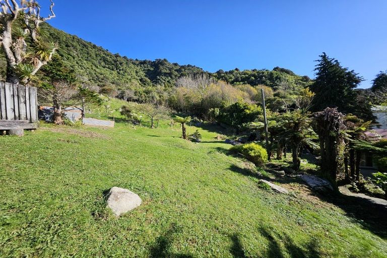 Photo of property in 100 Omoto Road, Greymouth, 7805