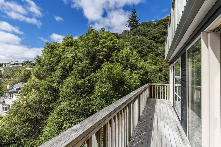 Photo of property in 32 Farnham Street, Mornington, Wellington, 6021