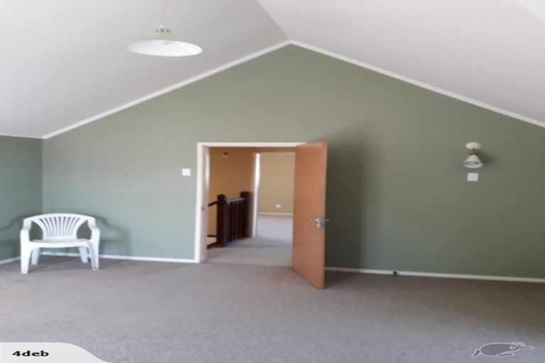 Photo of property in 176 The Esplanade, Island Bay, Wellington, 6023