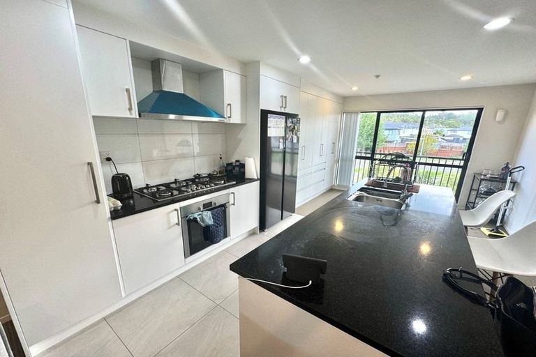 Photo of property in 25/5 Perekia Street, Albany, Auckland, 0632