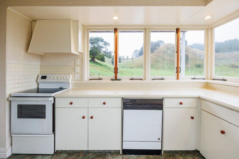 Photo of property in 56 Ongo Road, Hunterville, 4730
